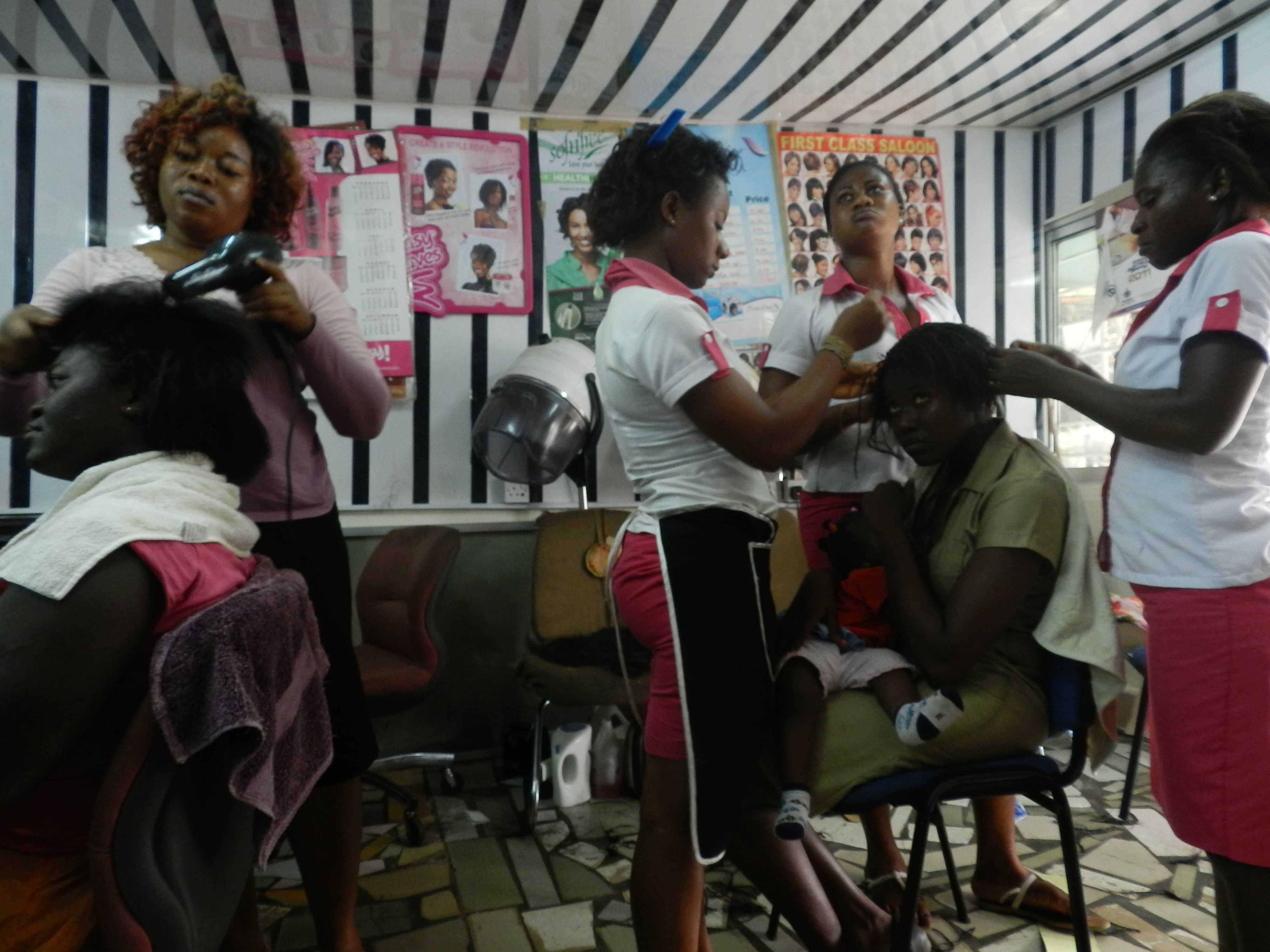 8 Things That Always Happen At African Hairdressers